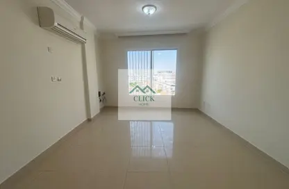 Apartment - 2 Bedrooms - 2 Bathrooms for rent in Al Nasr Street - Al Nasr - Doha