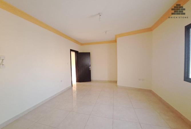 963998 - Property Image 2