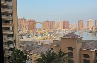شقة - 2 غرف نوم - 3 حمامات للايجار في طريق بورتو الشرقي - بورتو أرابيا - جزيرة اللؤلؤة - الدوحة