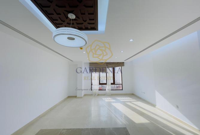935186 - Property Image 2