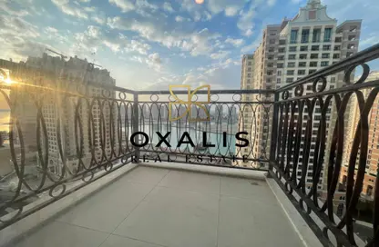 Apartment - 2 Bedrooms - 3 Bathrooms for rent in Floresta Gardens - Floresta Gardens - The Pearl Island - Doha