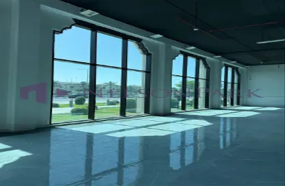 معرض - استوديو - 2 حمامات للايجار في برج رمادا - المنتزه - الدوحة