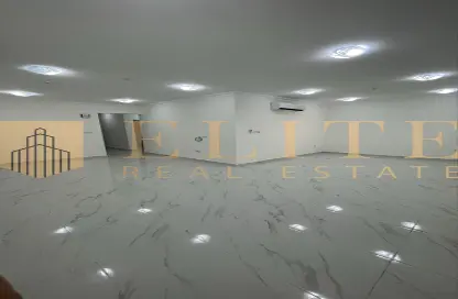 Apartment - 2 Bedrooms - 3 Bathrooms for rent in Bin Omran 35 - Fereej Bin Omran - Doha