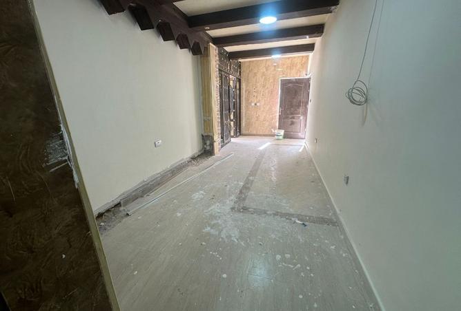 988525 - Property Image 3