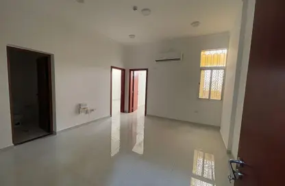 Apartment - 2 Bedrooms - 2 Bathrooms for rent in Al Aziziyah - Al Aziziyah - Doha