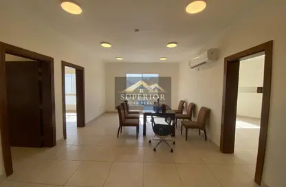 Apartment - 3 Bedrooms - 2 Bathrooms for rent in Al Mansoura - Al Mansoura - Doha