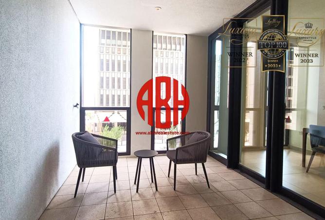 932301 - Property Image 3