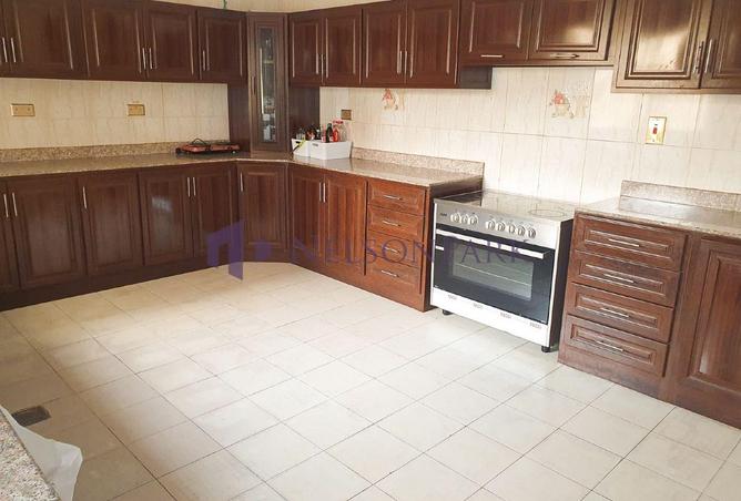 984193 - Property Image 2