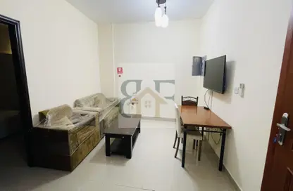 Apartment - 2 Bedrooms - 1 Bathroom for rent in Al Muntazah Street - Al Muntazah - Doha