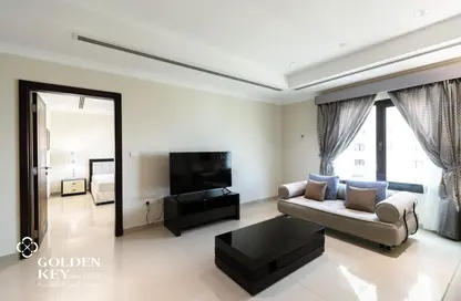 Apartment - 1 Bedroom - 2 Bathrooms for rent in East Porto Drive - Porto Arabia - The Pearl Island - Doha