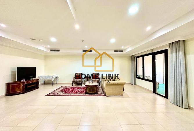 929195 - Property Image 3