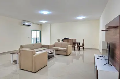 Apartment - 2 Bedrooms - 2 Bathrooms for rent in Old Al Ghanim - Al Ghanim - Doha