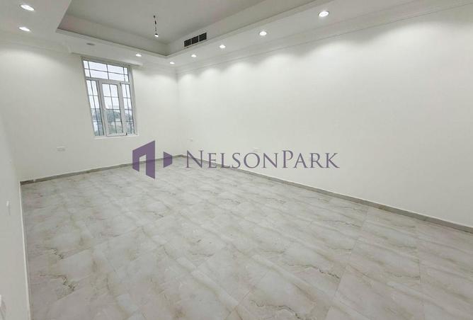 991026 - Property Image 2