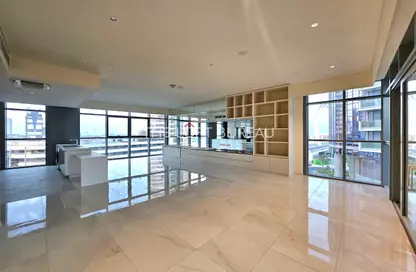 Apartment - 1 Bedroom - 2 Bathrooms for sale in Seef Lusail - Lusail City - Lusail