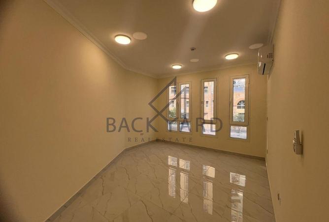 992481 - Property Image 3