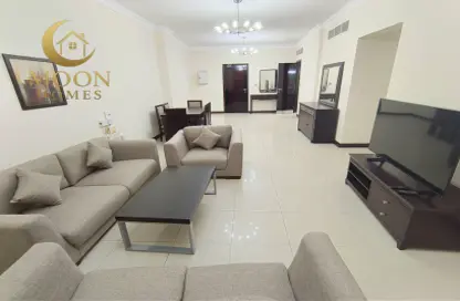 Apartment - 2 Bedrooms - 2 Bathrooms for rent in Al Sadd Road - Al Sadd - Doha