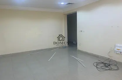 Apartment - 2 Bedrooms - 2 Bathrooms for rent in Al Zubair Bakkar Street - Al Sadd - Doha
