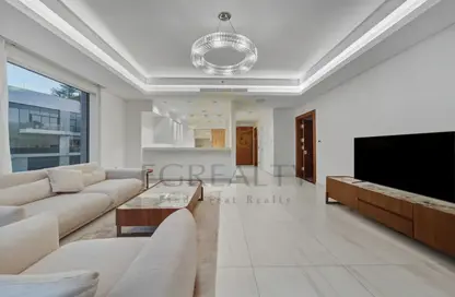 Apartment - 1 Bedroom - 2 Bathrooms for rent in Gewan Island - The Pearl Island - Doha