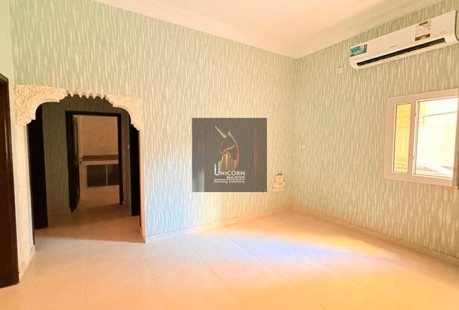 944309 - Property Image 3