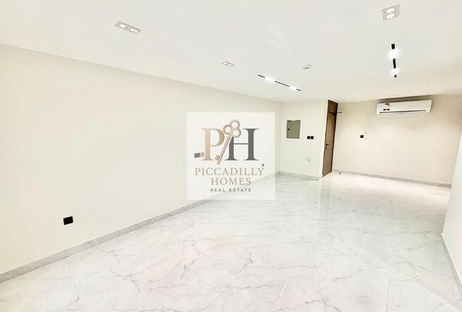 1008717 - Property Image 3