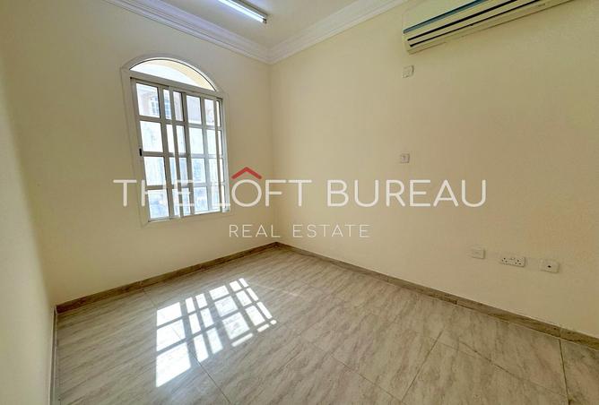 958555 - Property Image 2