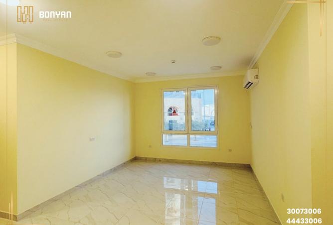 993758 - Property Image 3