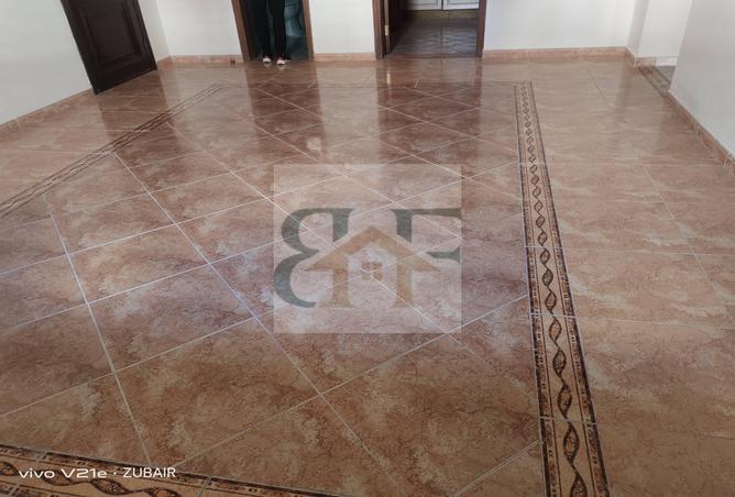 984281 - Property Image 2