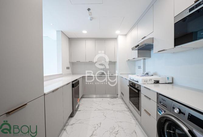 975698 - Property Image 3