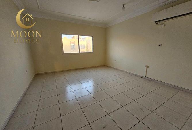 1000562 - Property Image 3