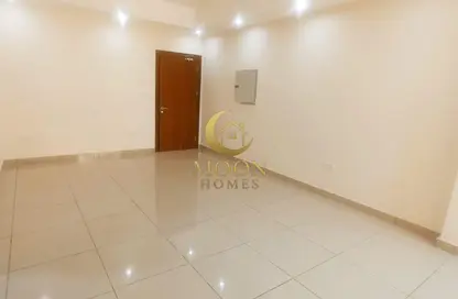 Apartment - 2 Bedrooms - 2 Bathrooms for rent in Al Mansoura - Al Mansoura - Doha