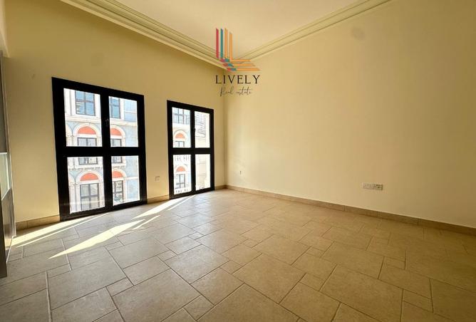 953744 - Property Image 3