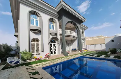 Villa - 5 Bedrooms - 4 Bathrooms for sale in Al Gharrafa - Al Gharrafa - Doha