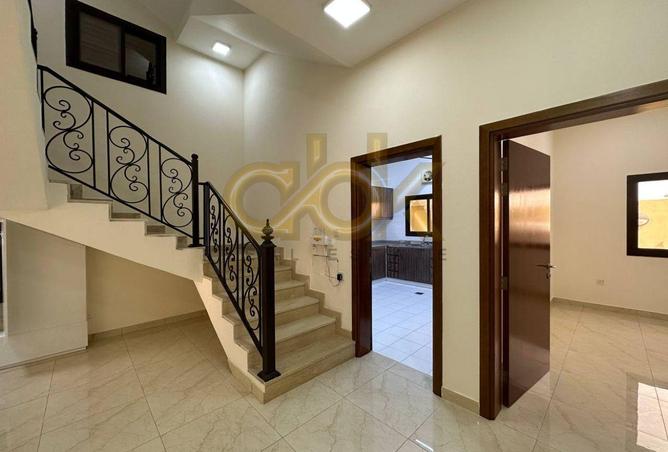 933910 - Property Image 3