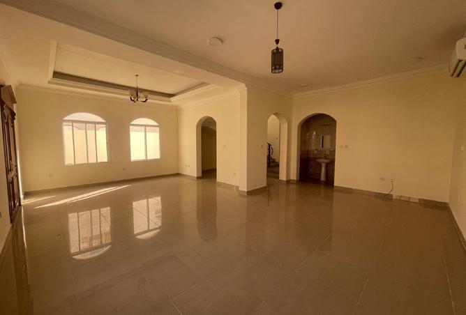 972421 - Property Image 3