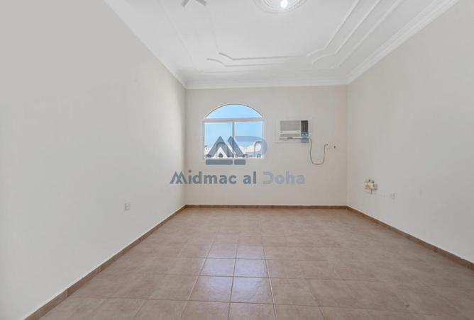 1000469 - Property Image 2