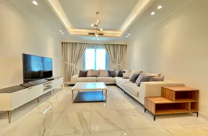 Apartment - 2 Bedrooms - 2 Bathrooms for rent in Giardino Apartments - The Pearl Island - Doha