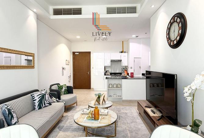 954323 - Property Image 2