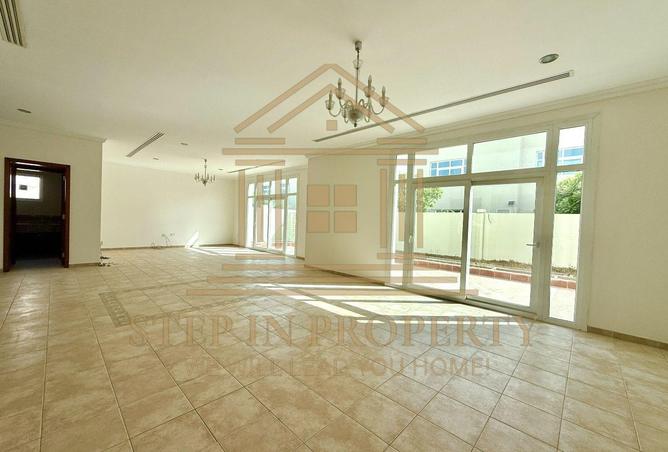 981758 - Property Image 3