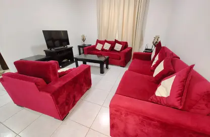 شقة - 2 غرف نوم - 2 حمامات للايجار في 35 بن عمران - فريج بن عمران - الدوحة