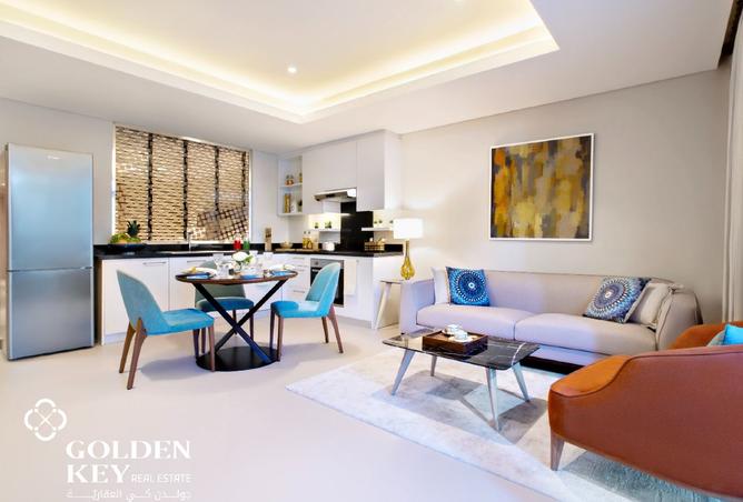 989619 - Property Image 2