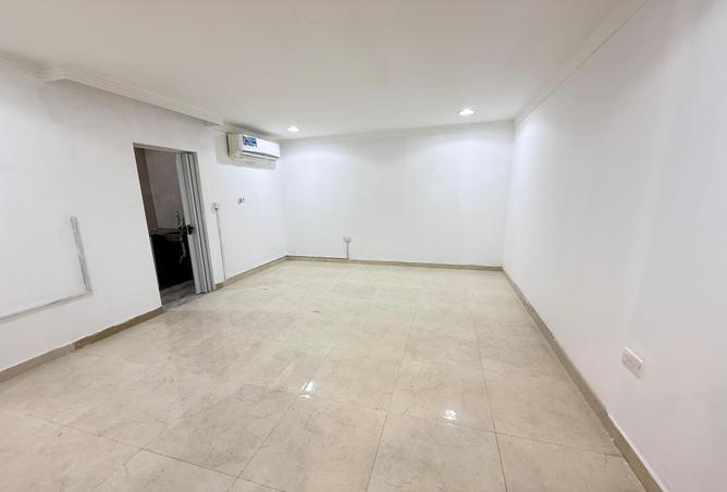 993560 - Property Image 2