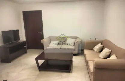 Apartment - 2 Bedrooms - 2 Bathrooms for rent in Umm Ghuwailina 4 - Umm Ghuwailina - Doha