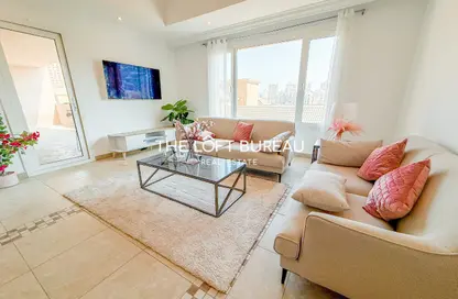Apartment - 2 Bedrooms - 3 Bathrooms for rent in West Porto Drive - Porto Arabia - The Pearl Island - Doha