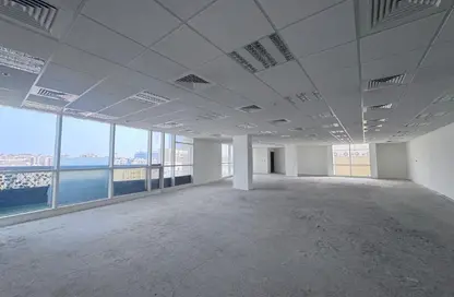 Shop - Studio - 2 Bathrooms for rent in Anas Street - Fereej Bin Mahmoud North - Fereej Bin Mahmoud - Doha