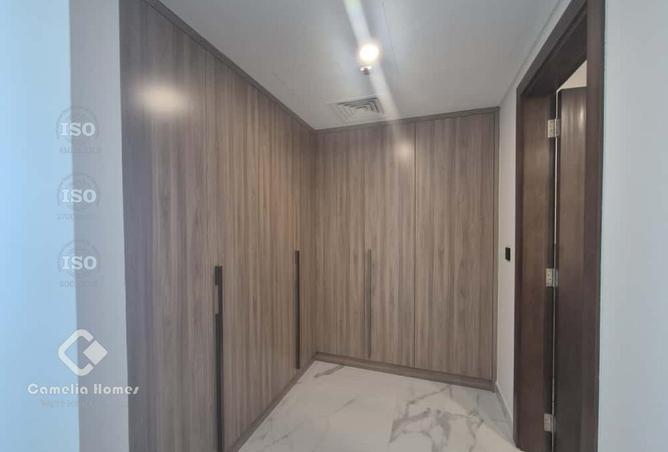 982187 - Property Image 3