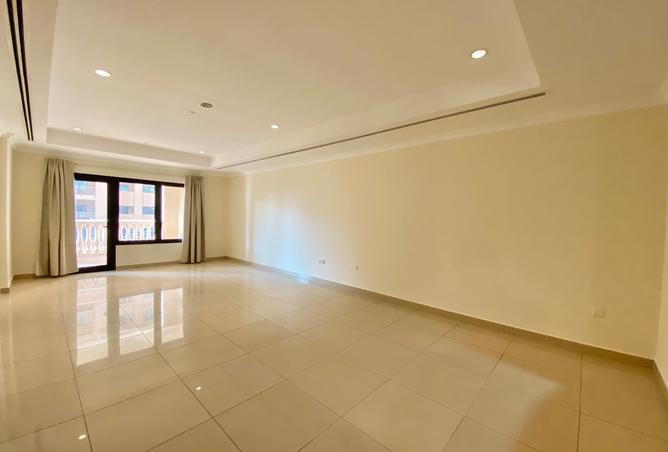 978489 - Property Image 2