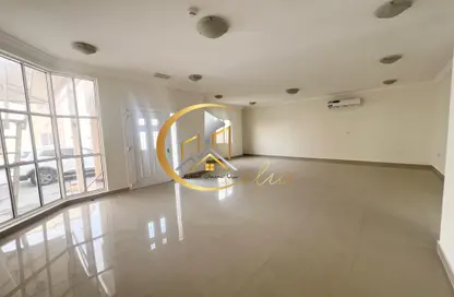 Compound - 4 Bedrooms - 3 Bathrooms for rent in Wadi Al Markh - Muraikh - AlMuraikh - Doha