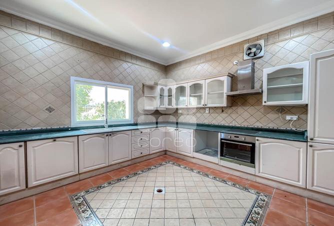 930886 - Property Image 3