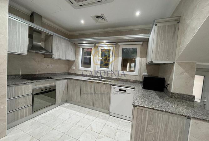 995183 - Property Image 3