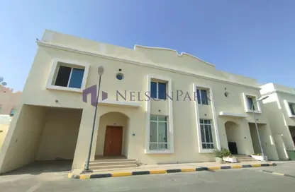 مجمع سكني - 4 غرف نوم - 4 حمامات للايجار في الرابية - العزيزية - العزيزية - الدوحة